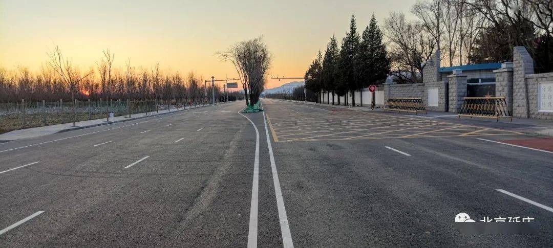 延庆GDP最后一名_延庆龙庆峡(2)