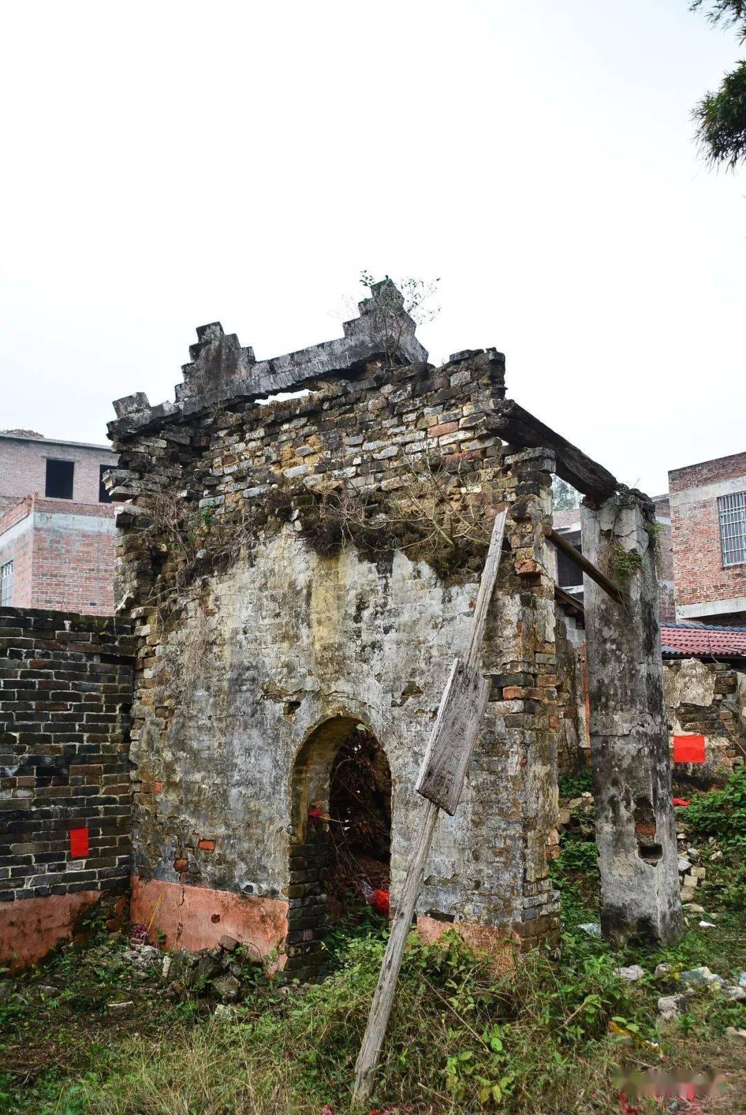 广西平南寺面南山有多少人口_广西容县南山金库图片