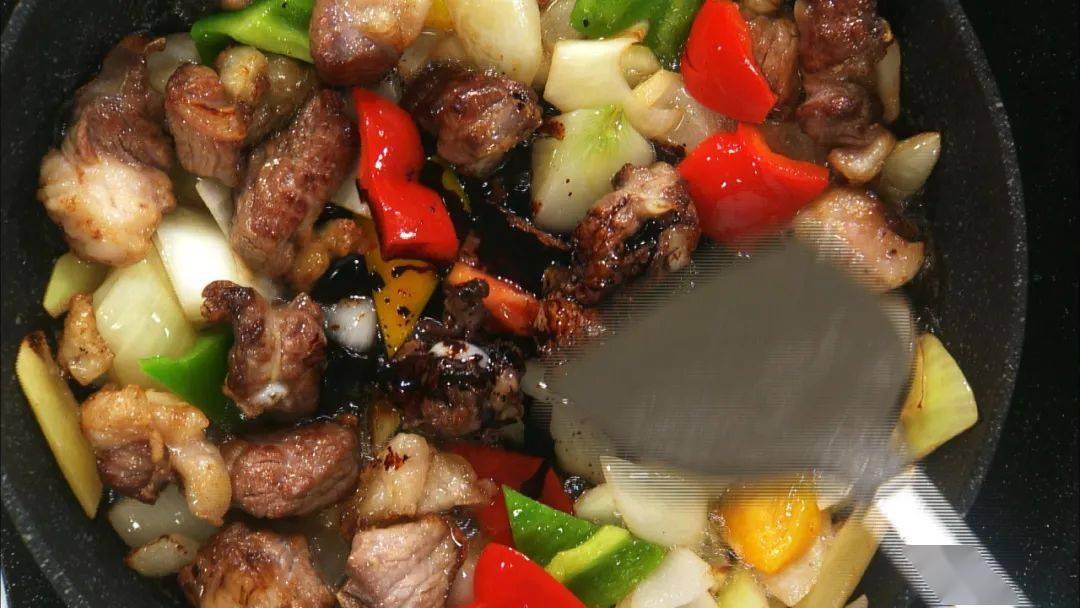 烧什么菜用白酒 c4178b9be2914bbda570459d705bf6c5.jpeg