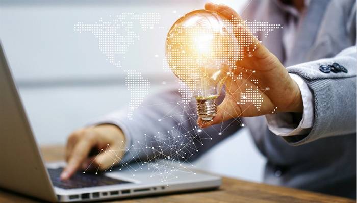 康弘药业董秘钟建军收监管函 窗口期288万买