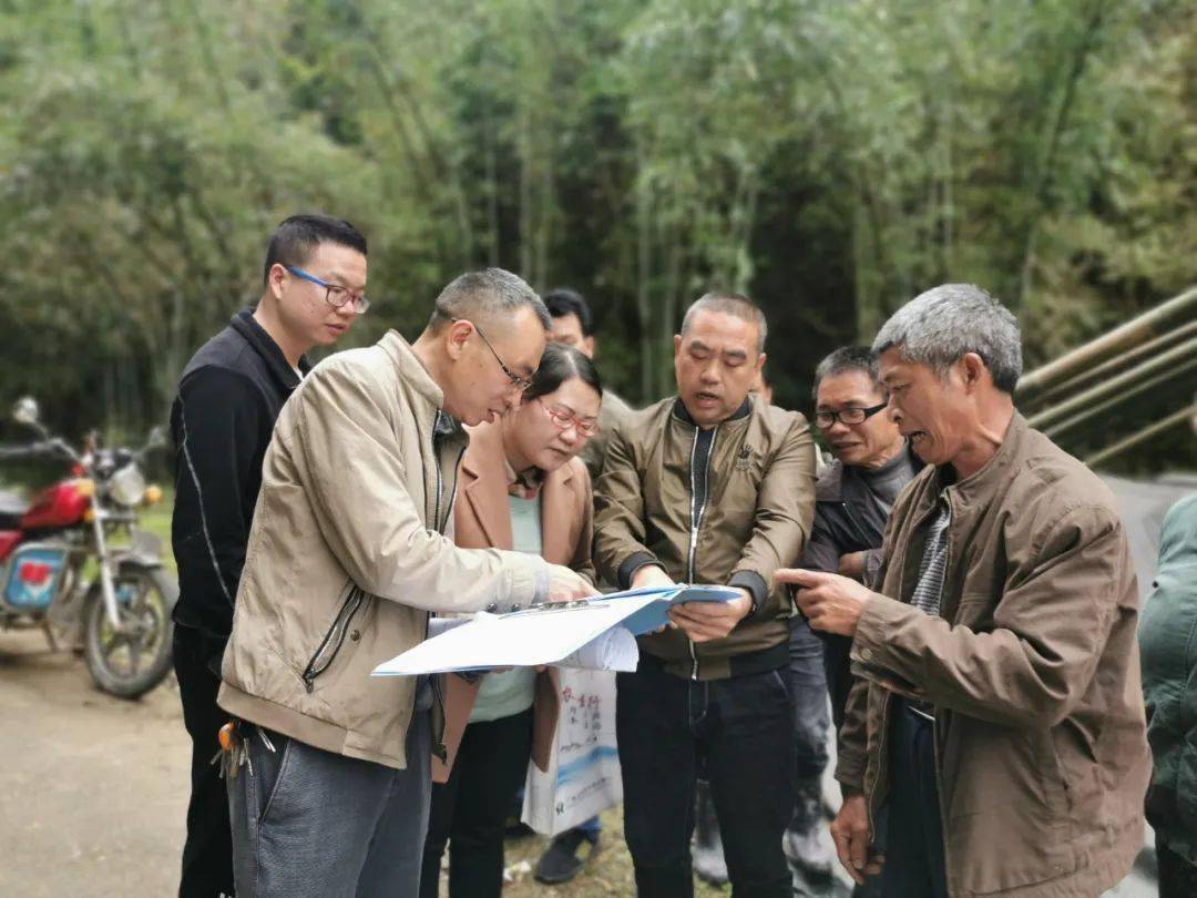 龙胜镇多少人人口_龙胜镇第二小学(3)