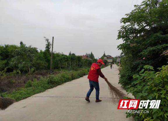 南县明山头镇美丽明山头安全出行路