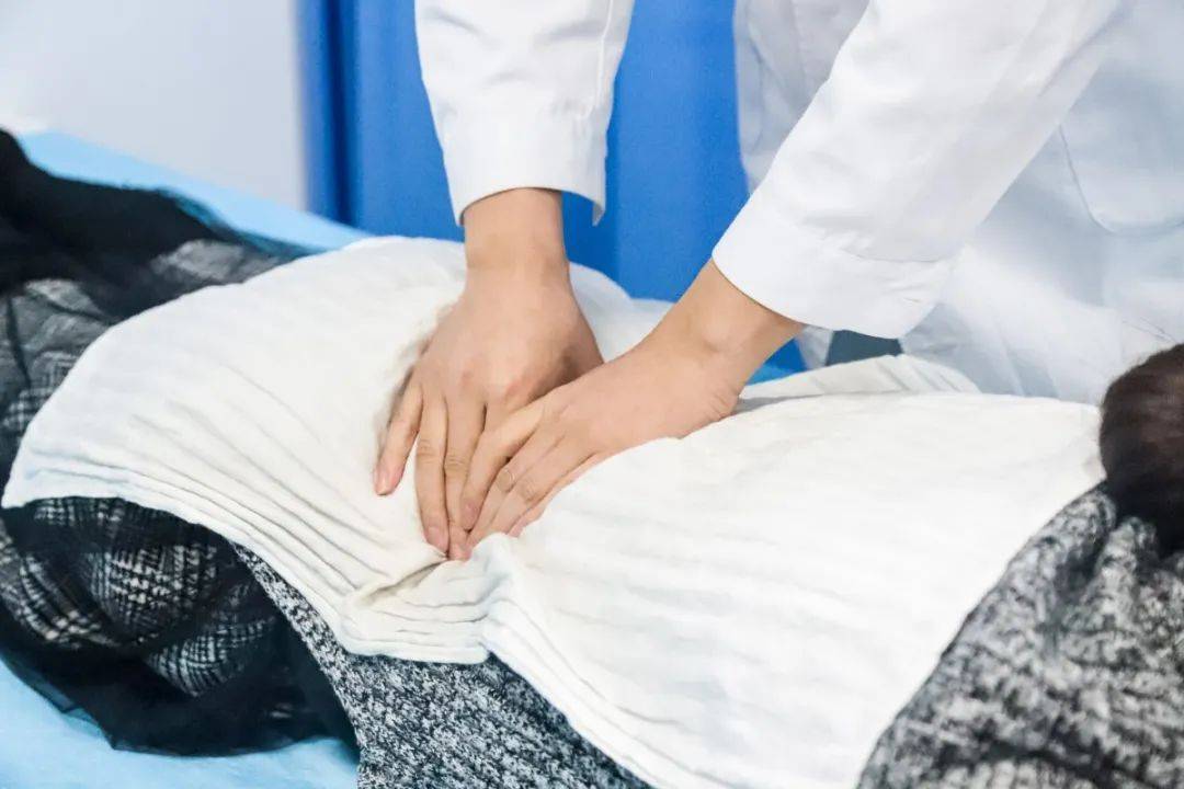 怎么给人按摩更加舒服放松 1787a385d6bb430babf764f870c78781.jpeg