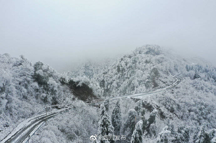 银装素裹 绵阳北川下雪啦