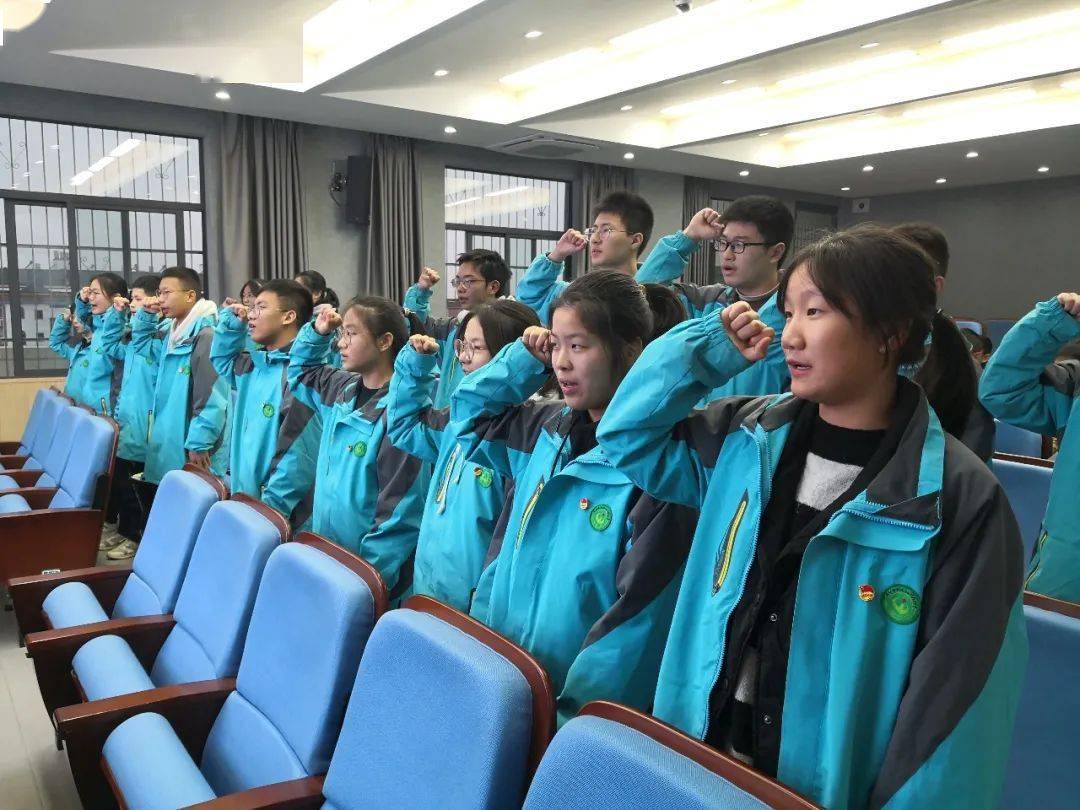 做新时代向上向善好青年航埠镇初中2021年度团校开班啦