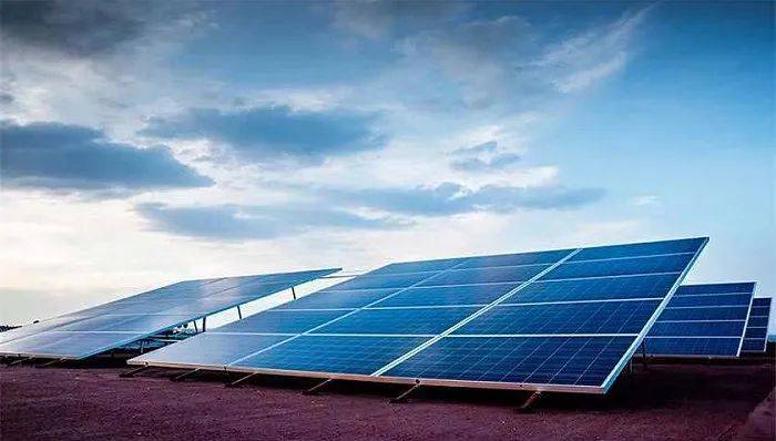 2020光伏企业市值排名_中国光伏企业上市总市值达到2万亿人民币!