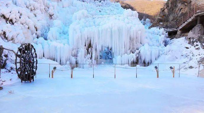 徒步户外周末1日61神泉峡冰瀑京西第一冰瀑の满足你对冰雪奇缘的