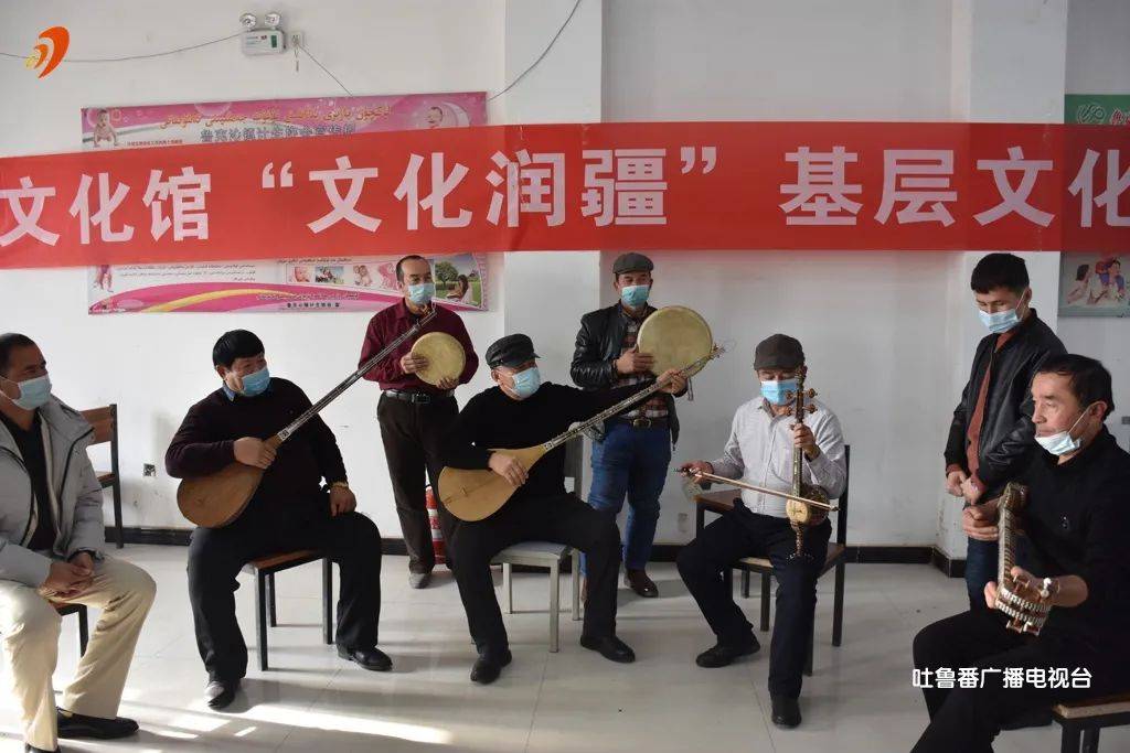 提升公共文化服务水平奏响文化润疆最强音