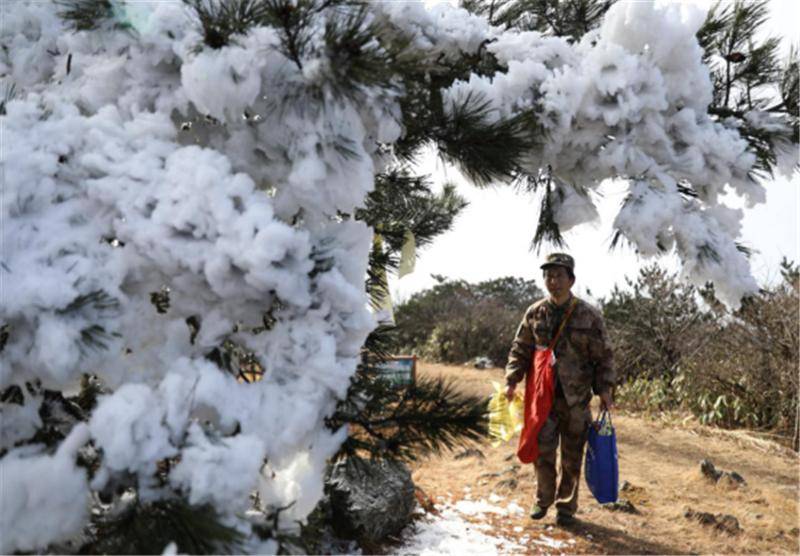 龙王山巡山人，每天“自虐线”八小时，只为保