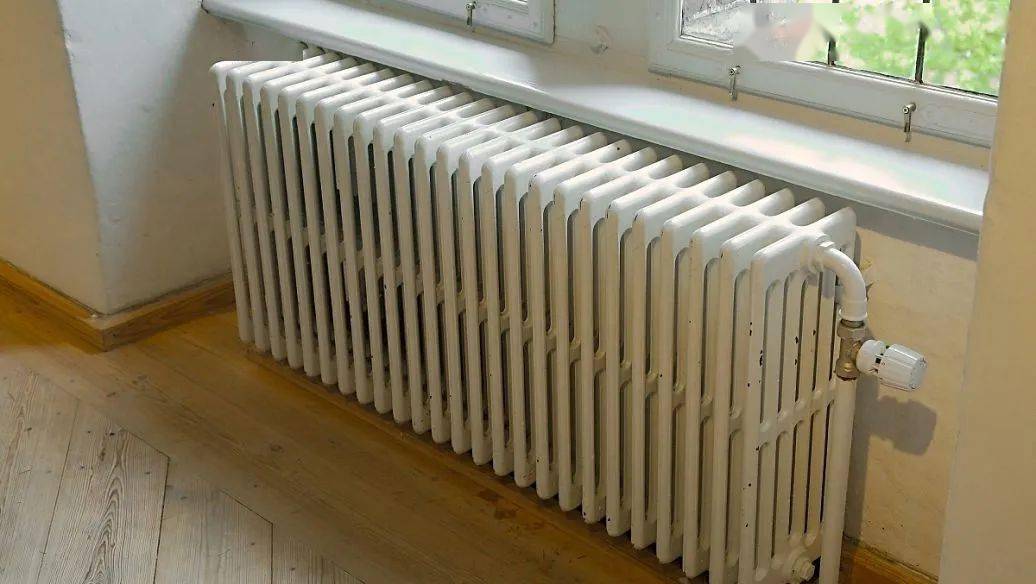 洗澡间里没温度猜一成语_成语故事图片