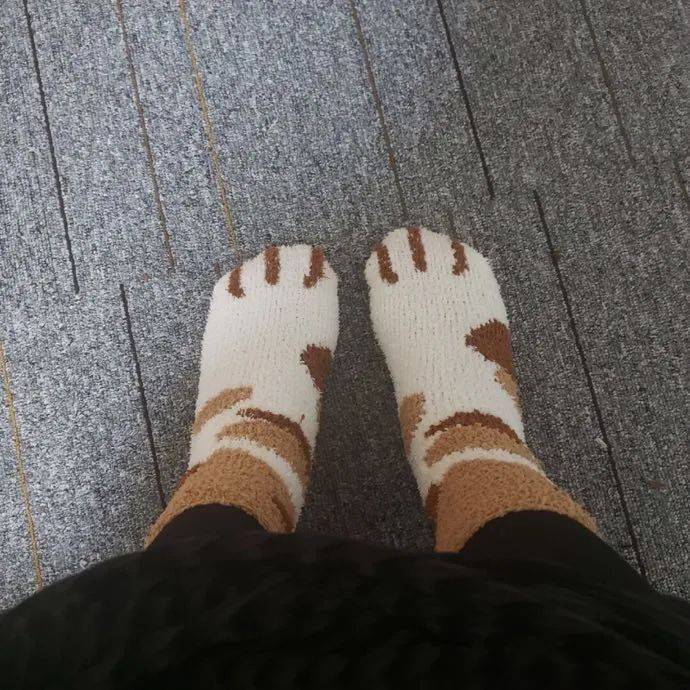 喵姐开团超可爱的的珊瑚绒猫爪袜一双不到六块钱速来速来