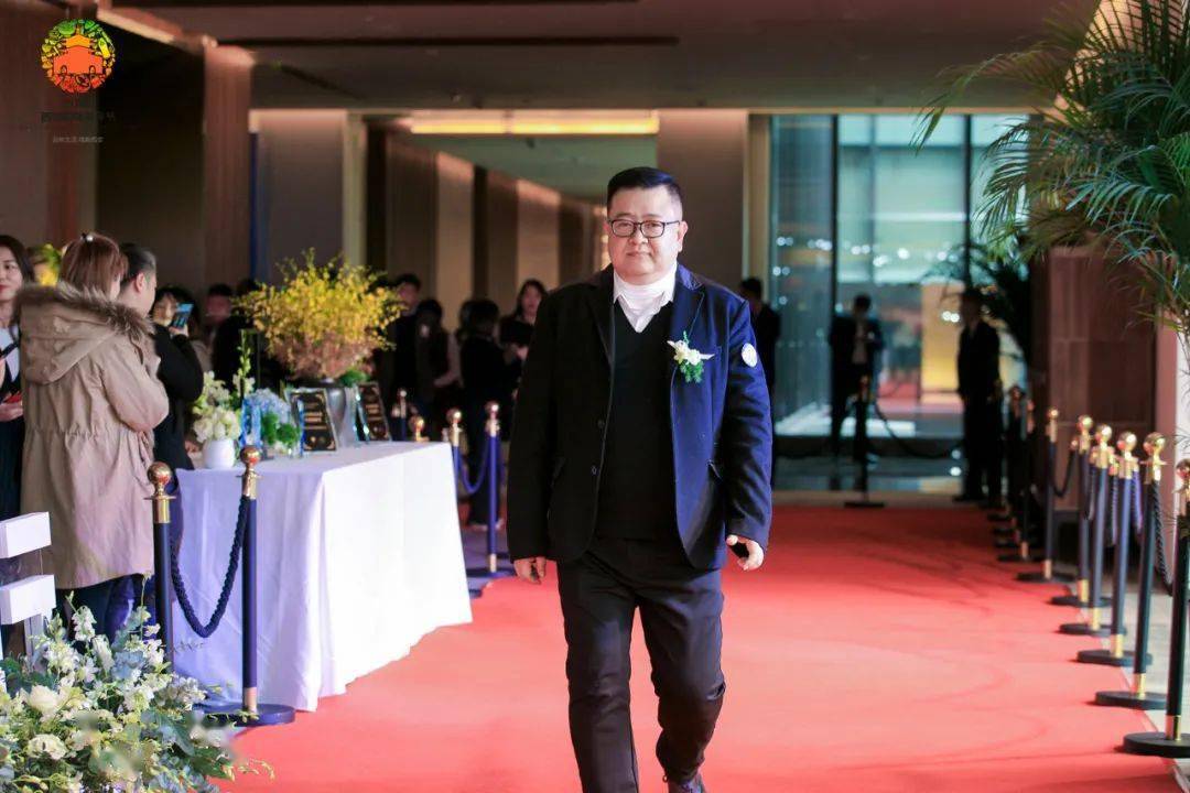 周五玩大的,西安商业大咖年度压轴红毯秀