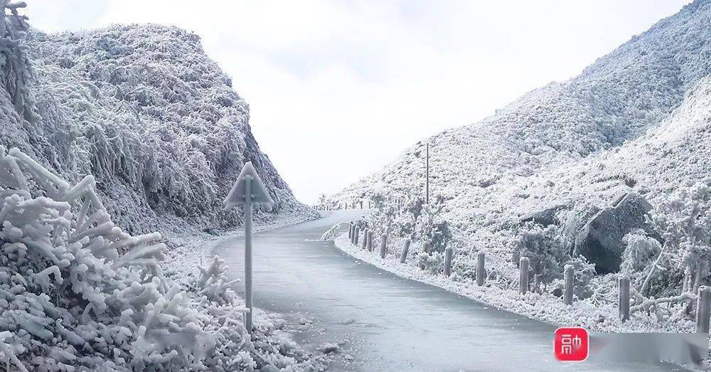 实拍:天气转好!融水元宝山冰雪迎来最佳观赏期