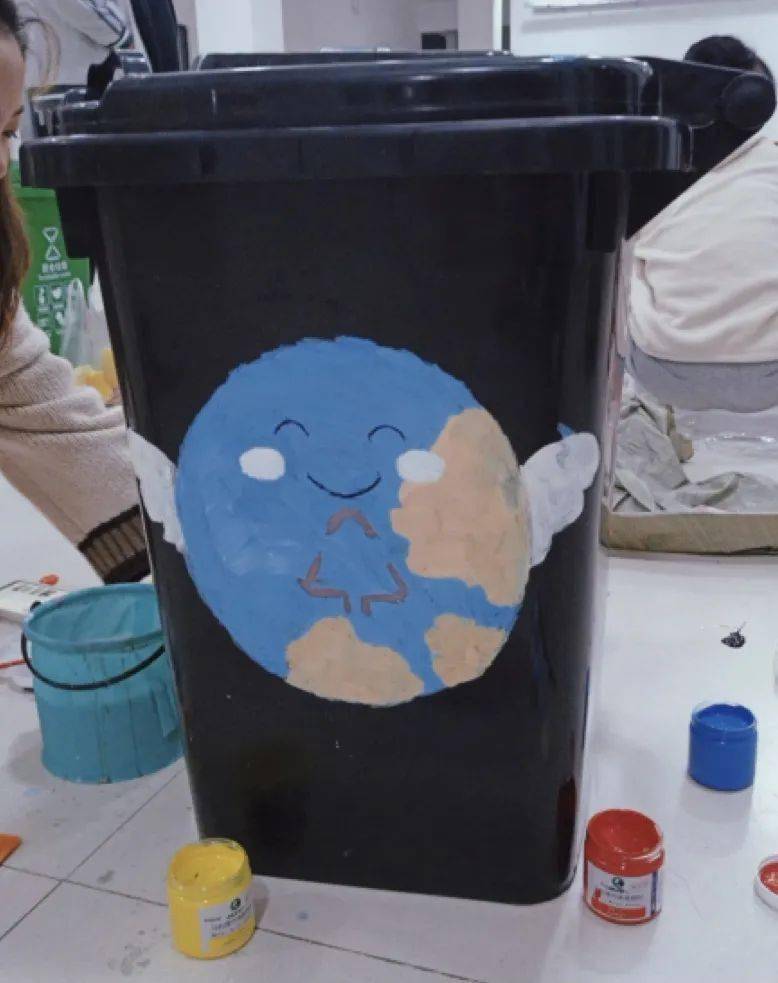 南宁师范大学2020年"涂鸦我创意,分类我先行"垃圾桶涂鸦活动圆满结束