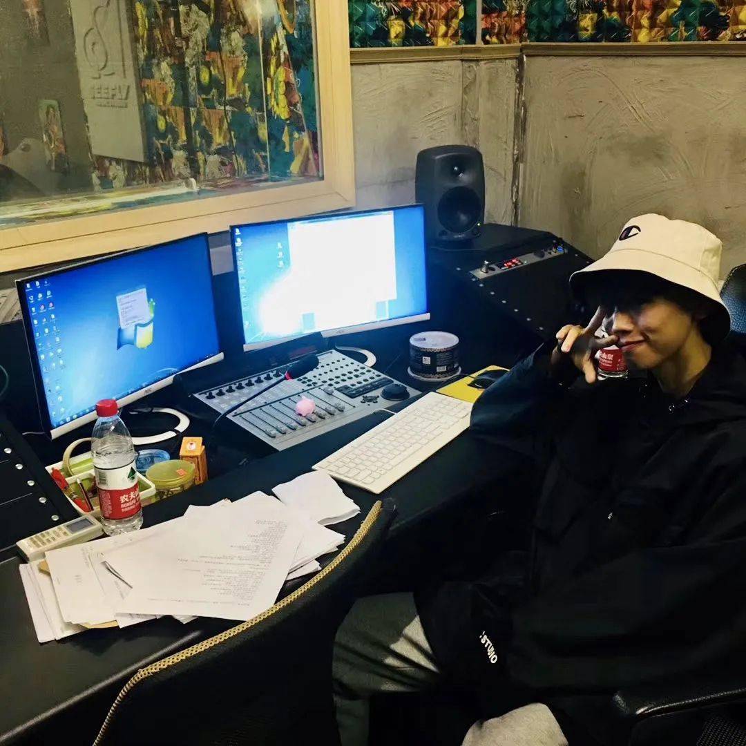 广金校说唱队成立了|你懂我意思吗 salute_什么