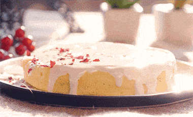 cake蛋糕诱惑宝贝们最爱的食物是什么?当然是蛋糕!