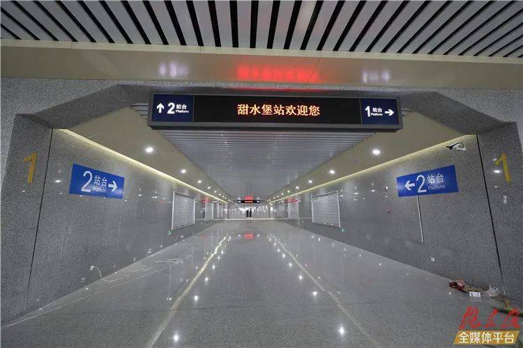 甜水堡站甜水堡站位于庆阳市甜水镇水沟沿村(以上图片陈飞 摄)环县站