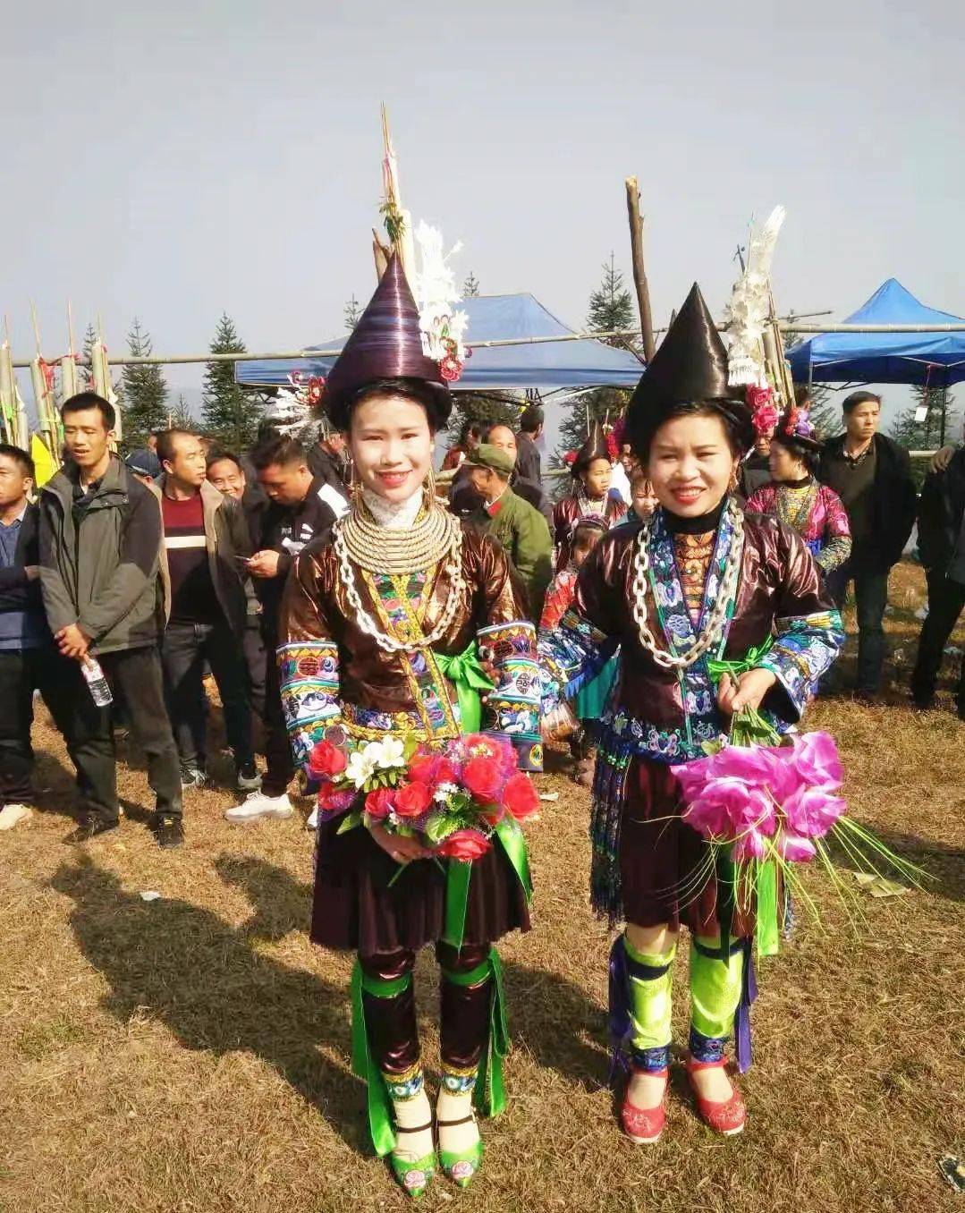 广西融水党横芦笙节比响人山人海壮观