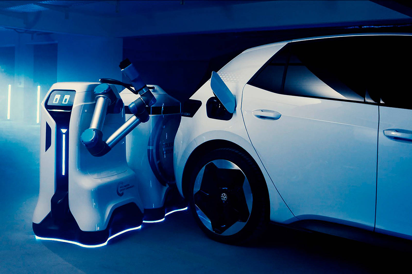 汽车|大众移动充电机器人实物首次曝光 可同时为多辆车充电