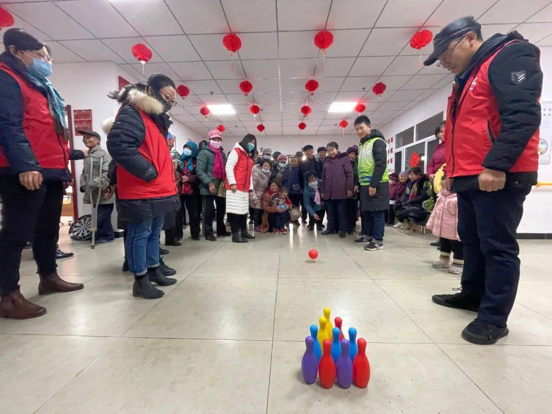 银川迎新年老年人趣味运动会