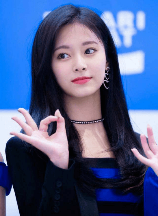 8,周子瑜 (tzuyu)