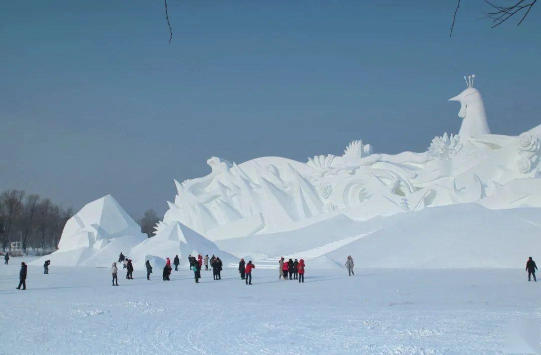 春节冰雪盛宴2021年春节期间松花江冰雪嘉年华哈尔滨冰雪大世界中国