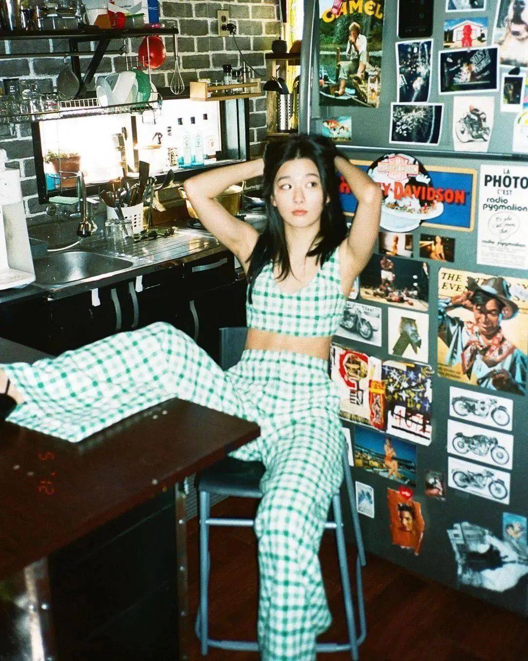 南韩鞠婧祎 引爆500万热搜 被宋仲基公开示爱,让宋慧乔吃醋 她到底什么来头