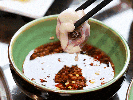 16d8ec0cca344167a2f36faee6be318b.gif