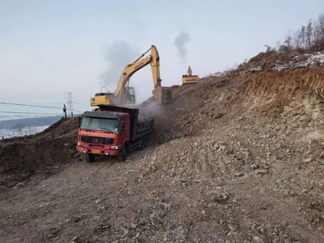 工程一线雪重更昭银灯明丨黑建一公司七台河净水处理厂项目冬季施工