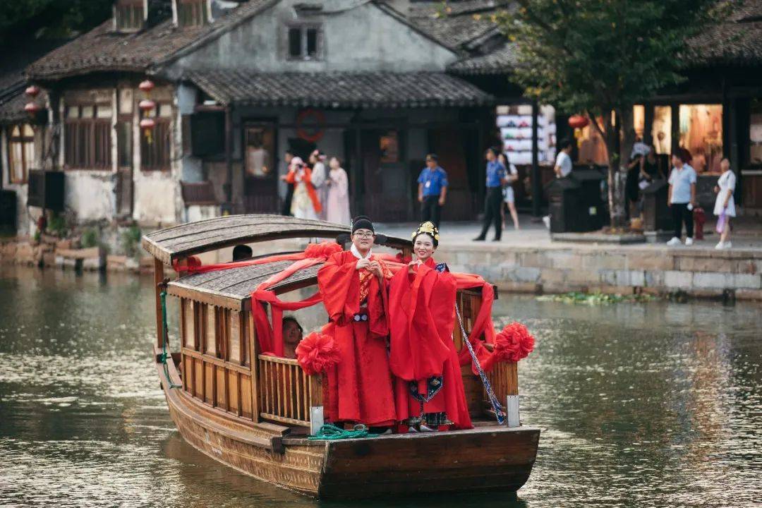 穿汉服游西塘西塘汉服文化周入选浙江省文化和旅游ip库