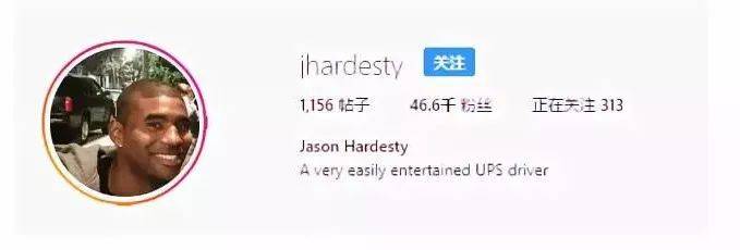 每天能擼不同的狗狗？這個快遞小哥究竟有什麼神仙操作！ 萌趣萌寵 第1张