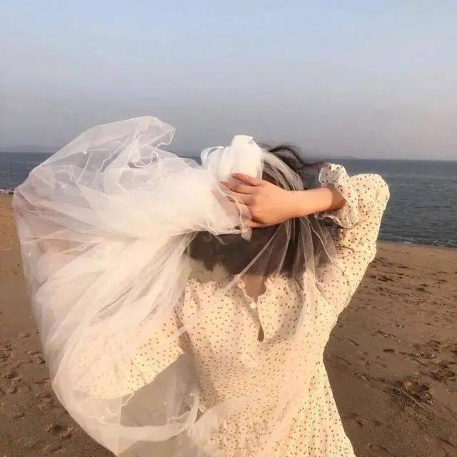 为什么自带忧郁感 28d6ff9b2be54022a0eebac4e9051358.jpeg