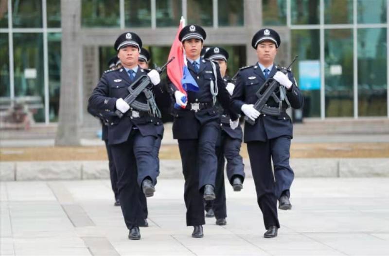 中国公安局 警察官 警察 機動服 作戦服
