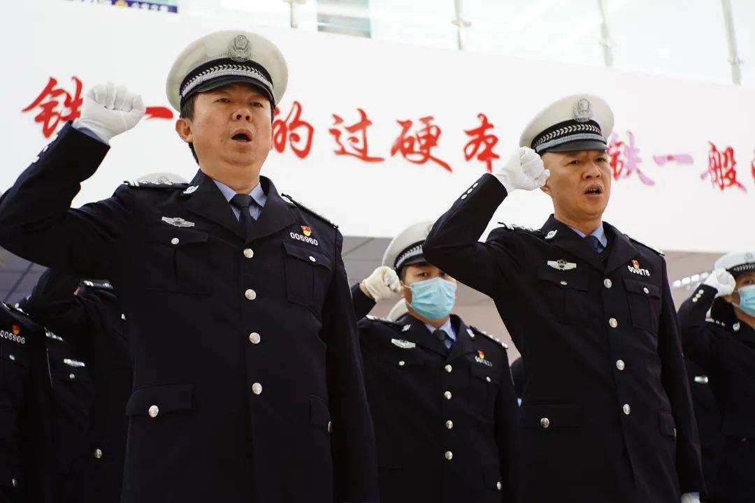 西双版纳州公安局交通警察支队举行2021年"中国人民警察节"系列庆祝