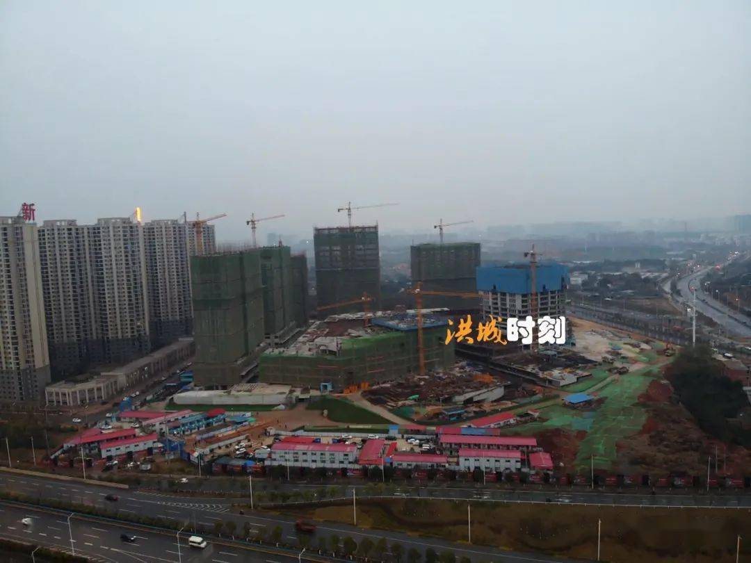 南昌第5座新建城万达广场封顶了预计2022年完工并开业