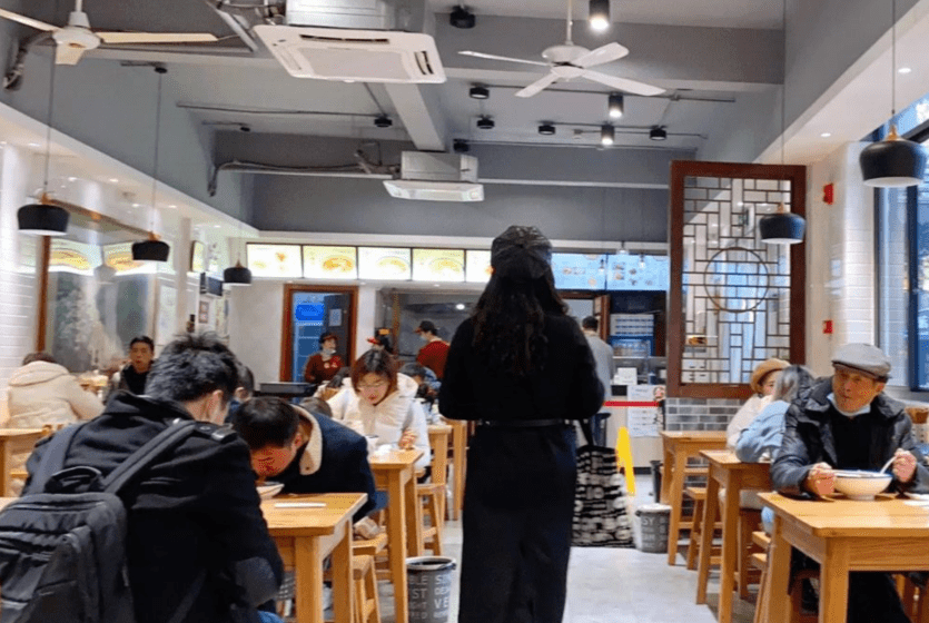 杭州面馆排行_街头巷尾不下50家面馆,全杭州最爱吃面的小镇,也加入“小时小店送...