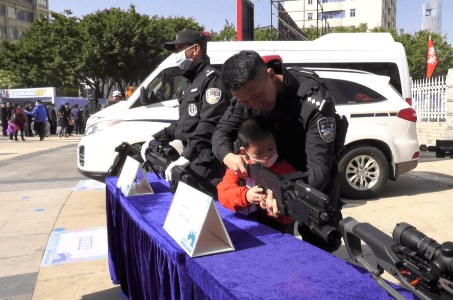 公安之窗打卡警营警彩纷呈看厦门警察怎么庆祝首个人民警察节