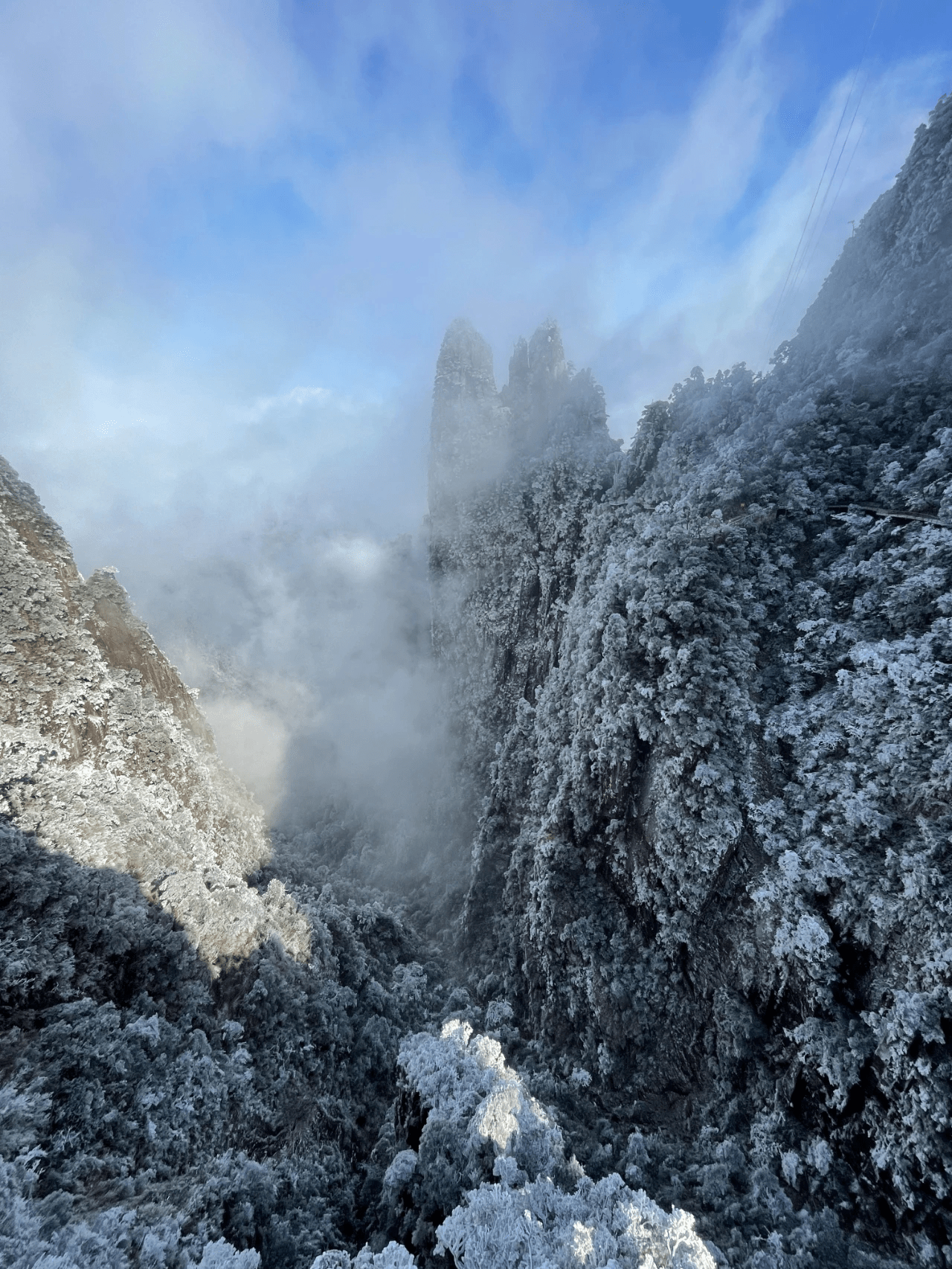 在最冷的冬日，邂逅最美的雾凇，2021莽山五指峰等你来玩