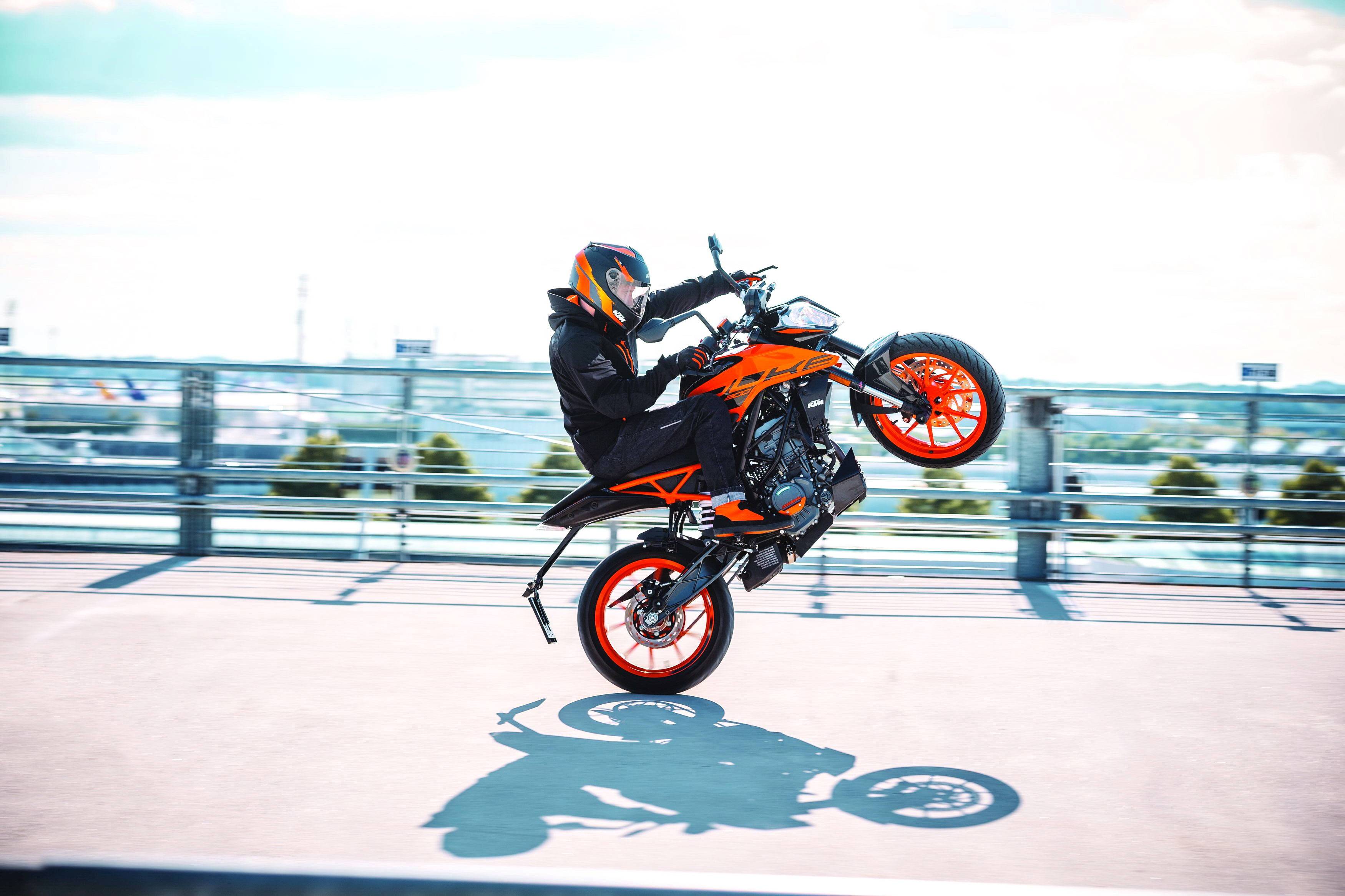 ktm2021duke125390动态图集