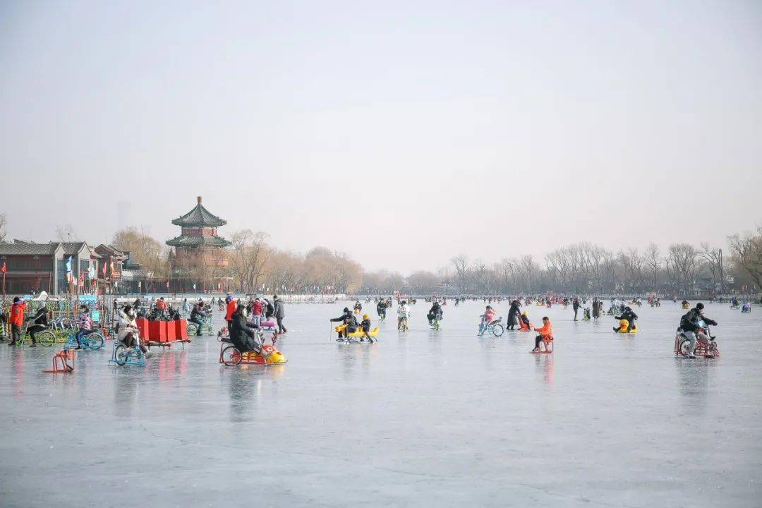 什刹海冰场终于开啦游玩攻略请拿好