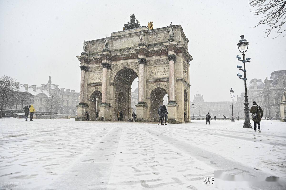 摄影组图:巴黎雪景美