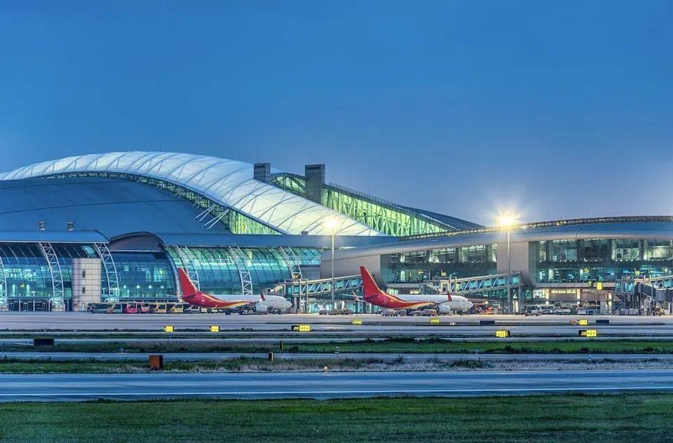 昨天,全球客流量"霸主"的美国亚特兰大国际机场公布了2020年机场运营