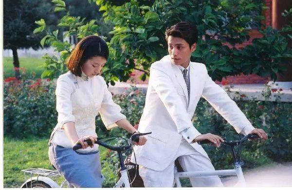 和儿媳妇比漂亮?对嘴亲儿子,这些举动都让人很不舒服.