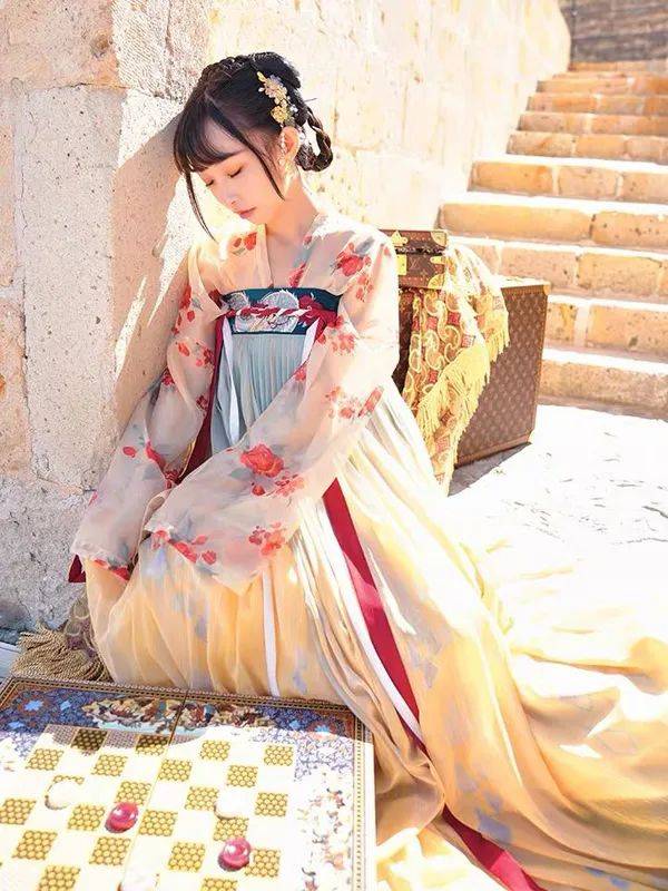 汉服妹子最初的最爱,年终盘点佳绩,究竟花落谁家._销量