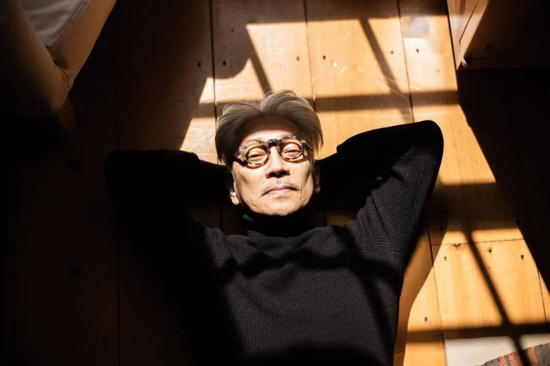 坂本龙一他不仅仅是一位大师还是一个抚慰者