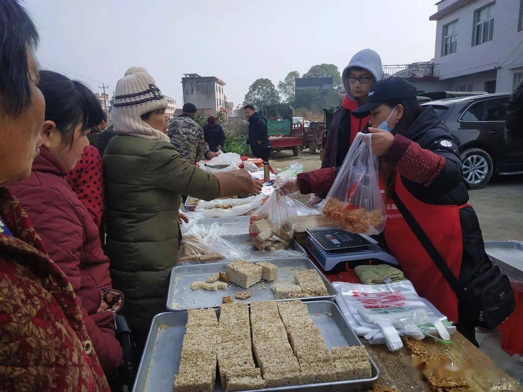 慈利柳林乡镇集市见闻:老太很豪放交通很拥堵市场很和谐