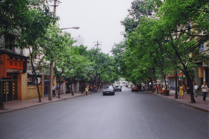 图源 上清寺街道图源 上清寺街道2010年通过激烈的"海选,中山四