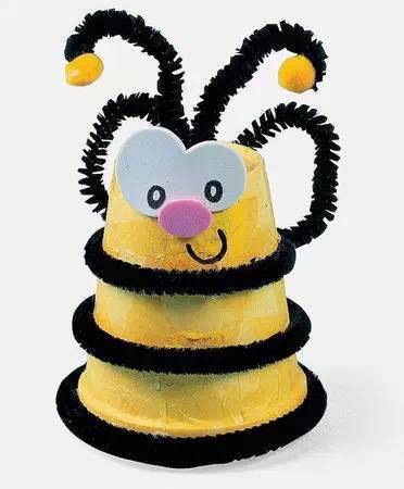 蜜蜂爱心满满的袋鼠妈妈毛茸茸的小兔子微笑满满的小狮子调皮可爱的小