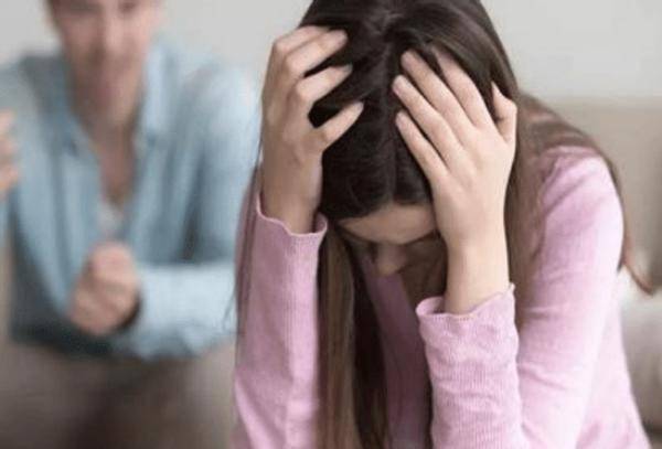 福建一对男女婚内出轨因怀孕事情败露出轨男妻子忍痛为丈夫行为买单