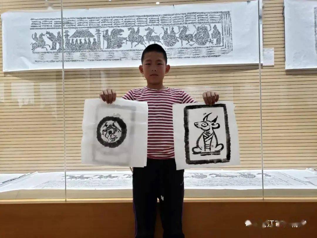 (赠送手写东巴象形文字春贴)